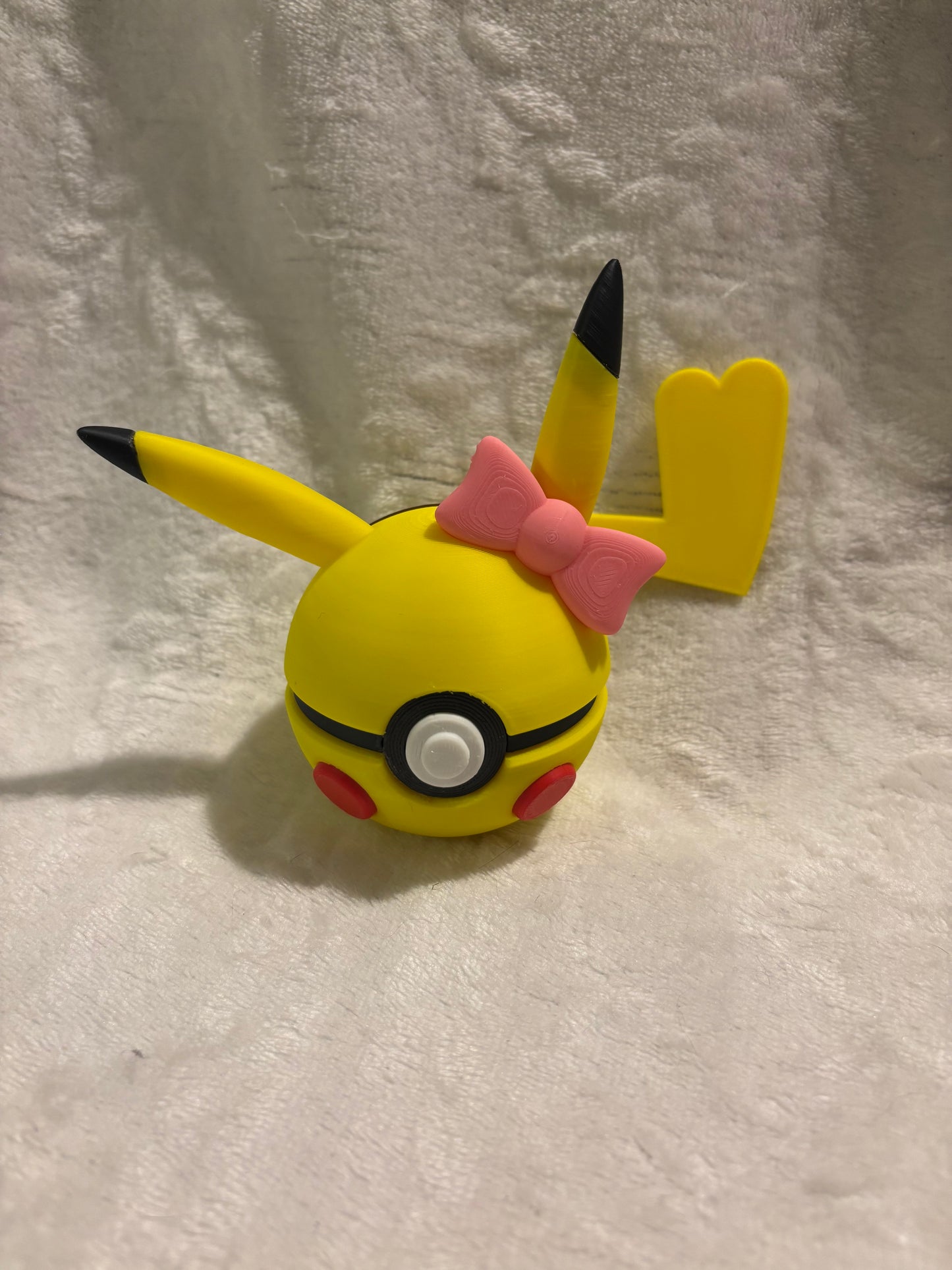 Pokéball Pikachu fille