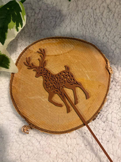 Pic décoratif Cerf 25 cm – Professionnel